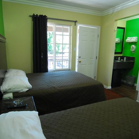 Studio City Inn - Near Universal Studios Hollywood Los Angeles Værelse billede